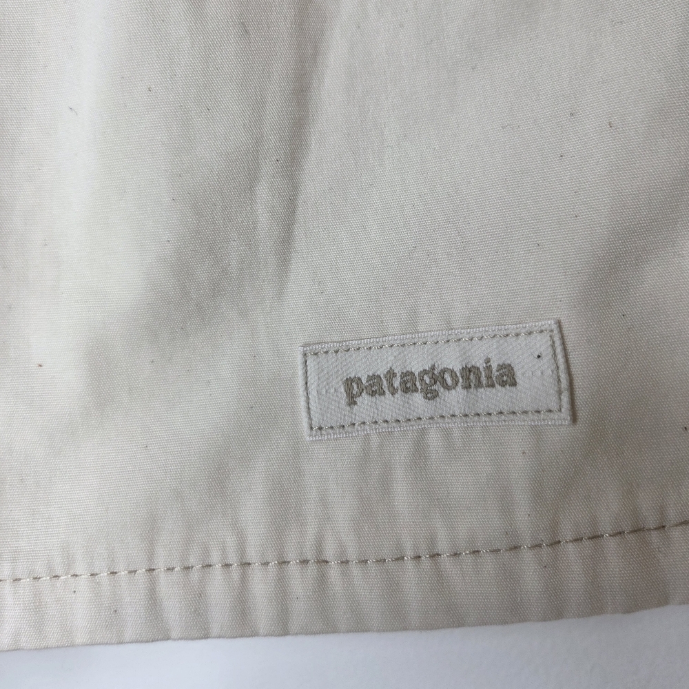 Patagonia Size L Light Tan Shorts - Picture 3 of 7